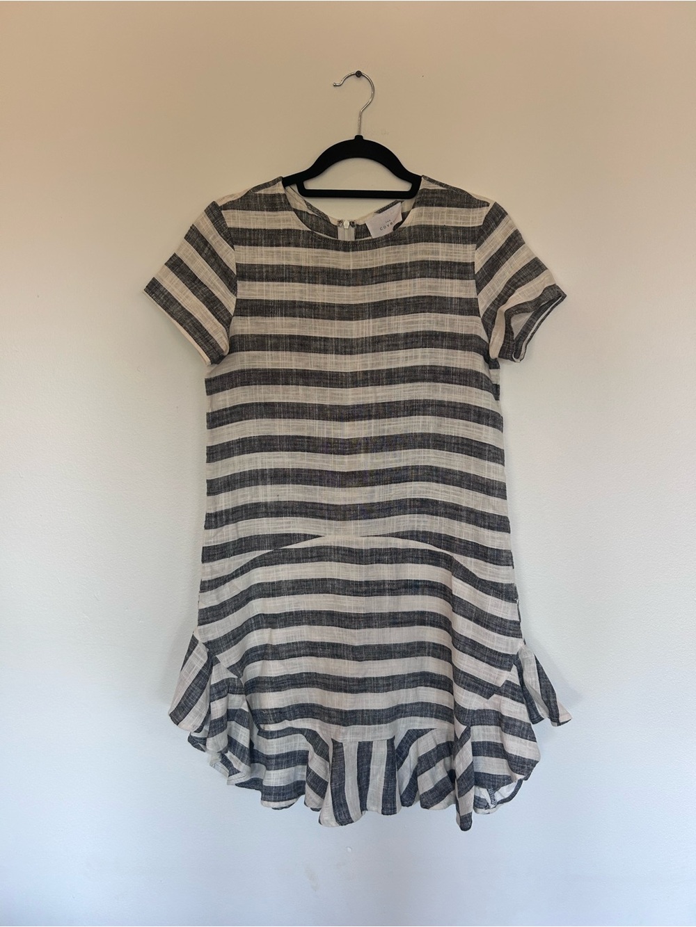Striped Short Sleeve Ruffle Hem Dress - Gray & White